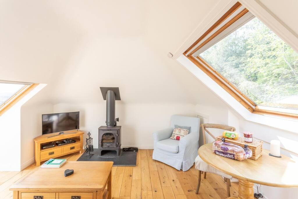 The Mews - A Cottage With A Spectacular Lake View Port Of Menteith Exterior photo
