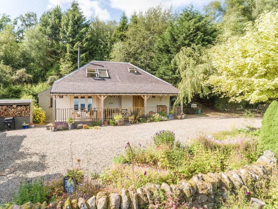 The Mews - A Cottage With A Spectacular Lake View Port Of Menteith Exterior photo