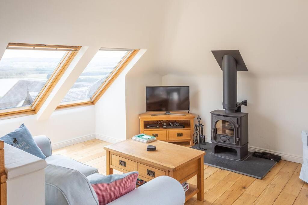 The Mews - A Cottage With A Spectacular Lake View Port Of Menteith Exterior photo